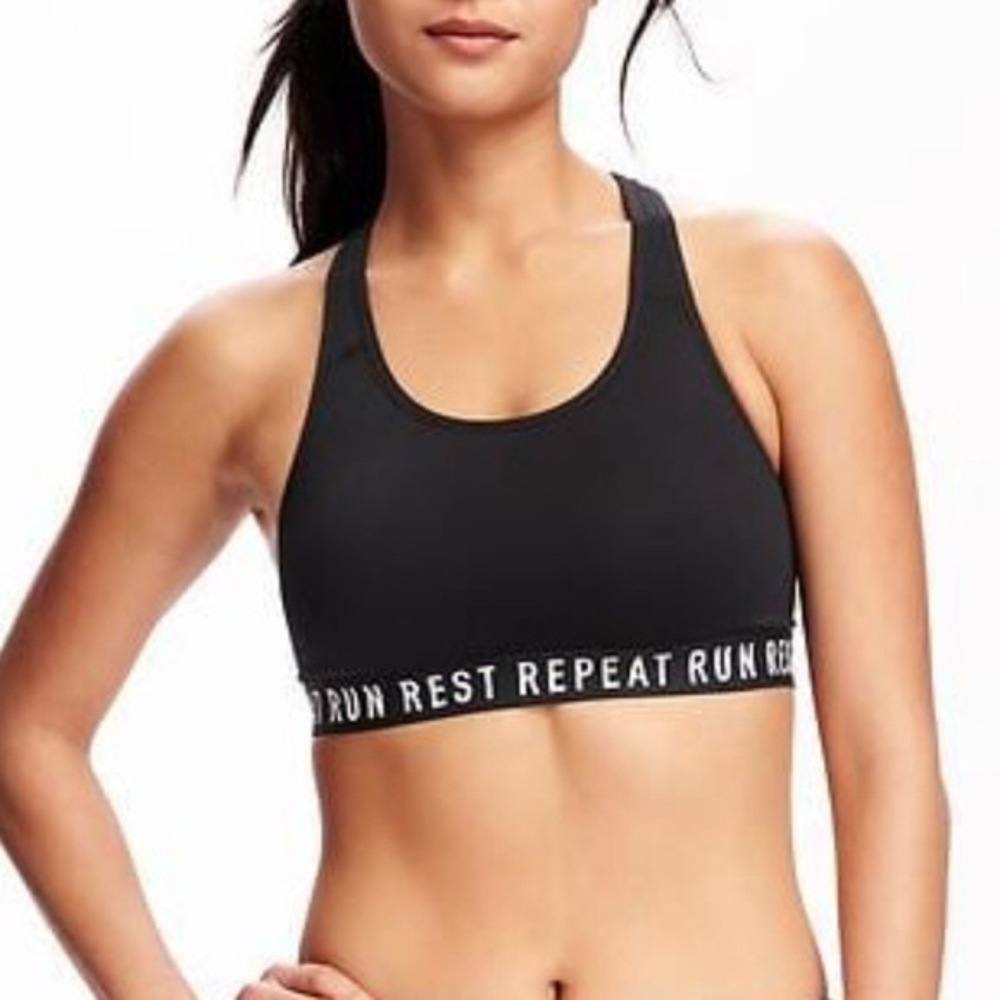 NWT Old Navy run sports bra in all black